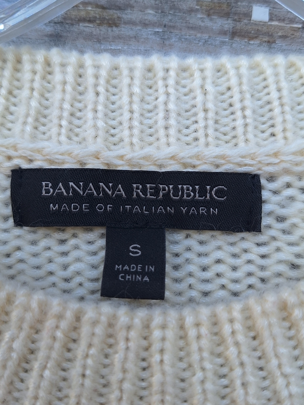 Banana Republic Italian Yarn Cream and Gray Striped Pullover Sweater Size Small - Picture 5 of 6